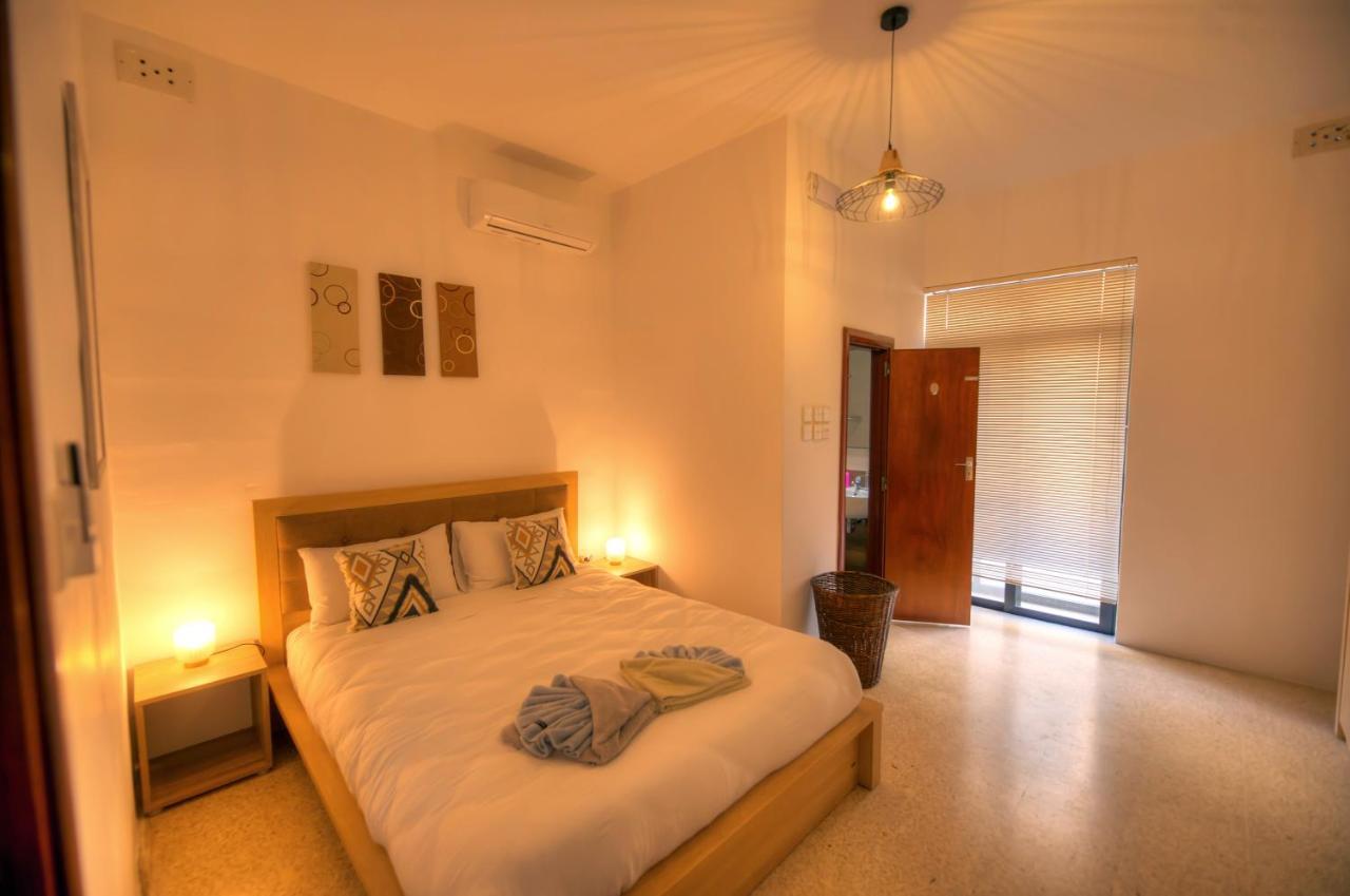 Enormous 3Bedrooms Seafront With Balcony Pdeh1-1 Sliema Kültér fotó