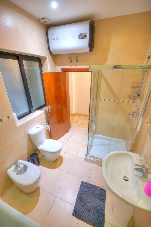 Enormous 3Bedrooms Seafront With Balcony Pdeh1-1 Sliema Kültér fotó