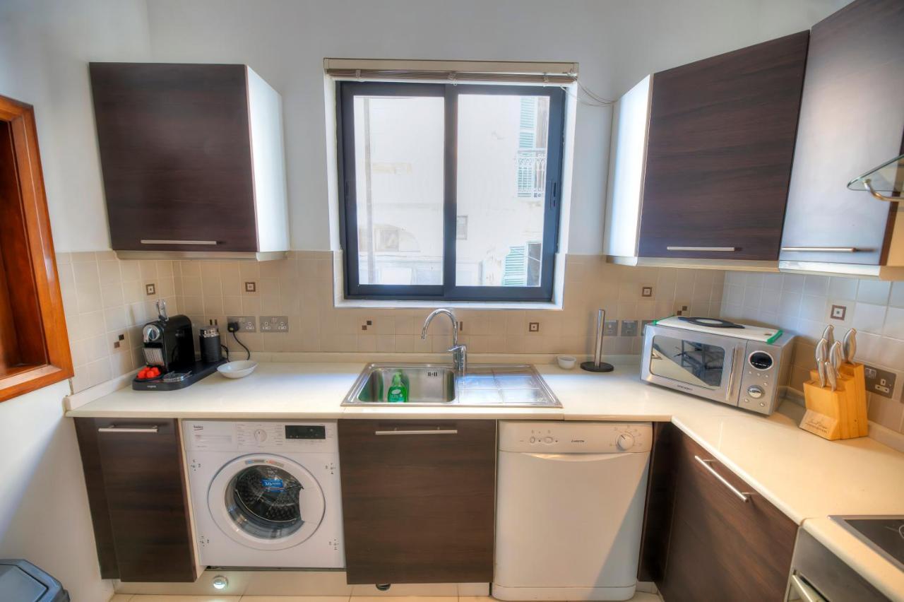Enormous 3Bedrooms Seafront With Balcony Pdeh1-1 Sliema Kültér fotó